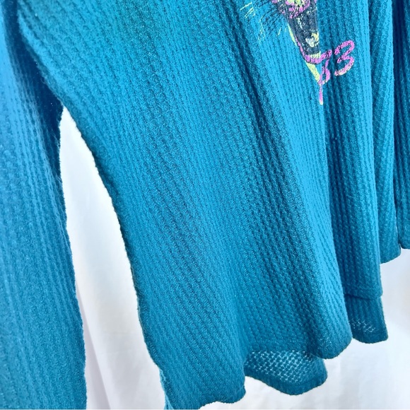Lane Bryant Def Leppard 1983 Graphic Waffle Knit Top Teal Long Sleeve Plus 18/20 - Picture 9 of 10